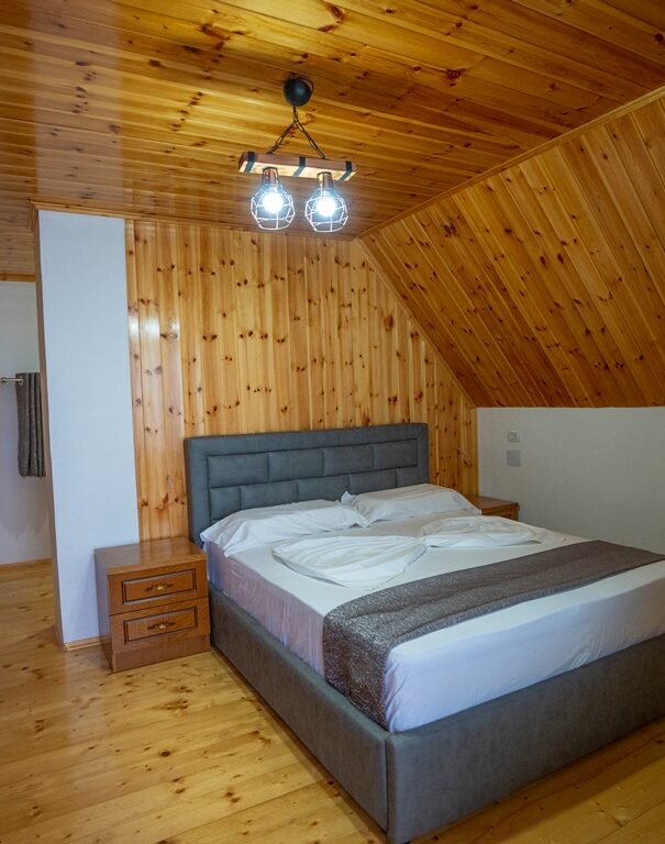 VILAT ALPINI LEPUSHE HOTEL VILLA - NORTH ALBANIA - FOTO TERENC PEPA (11)