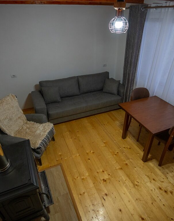 VILAT ALPINI LEPUSHE HOTEL VILLA - NORTH ALBANIA - FOTO TERENC PEPA (12)