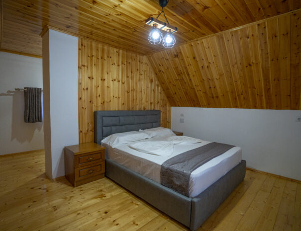 VILAT ALPINI LEPUSHE HOTEL VILLA - NORTH ALBANIA - FOTO TERENC PEPA (3)