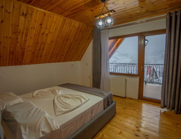 VILAT ALPINI LEPUSHE HOTEL VILLA - NORTH ALBANIA - FOTO TERENC PEPA (7)
