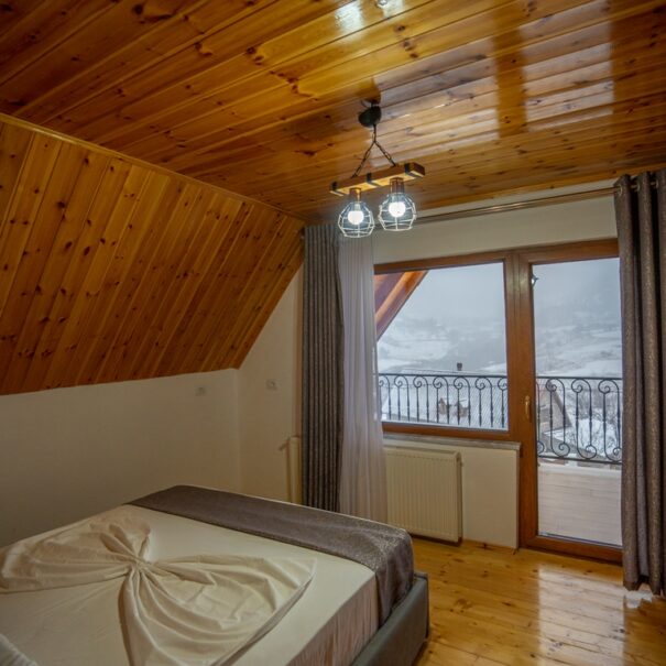VILAT ALPINI LEPUSHE HOTEL VILLA - NORTH ALBANIA - FOTO TERENC PEPA (8)