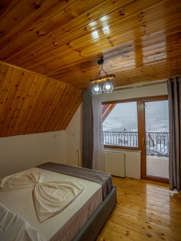 VILAT ALPINI LEPUSHE HOTEL VILLA - NORTH ALBANIA - FOTO TERENC PEPA (8)